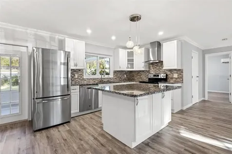 2033 Little Neck Road Clearwater FL 33755