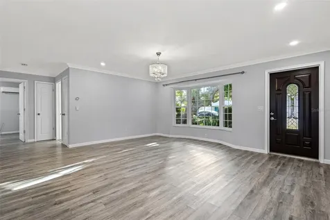 2033 Little Neck Road Clearwater FL 33755