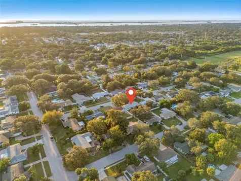 2033 Little Neck Road Clearwater FL 33755