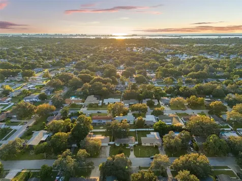 2033 Little Neck Road Clearwater FL 33755
