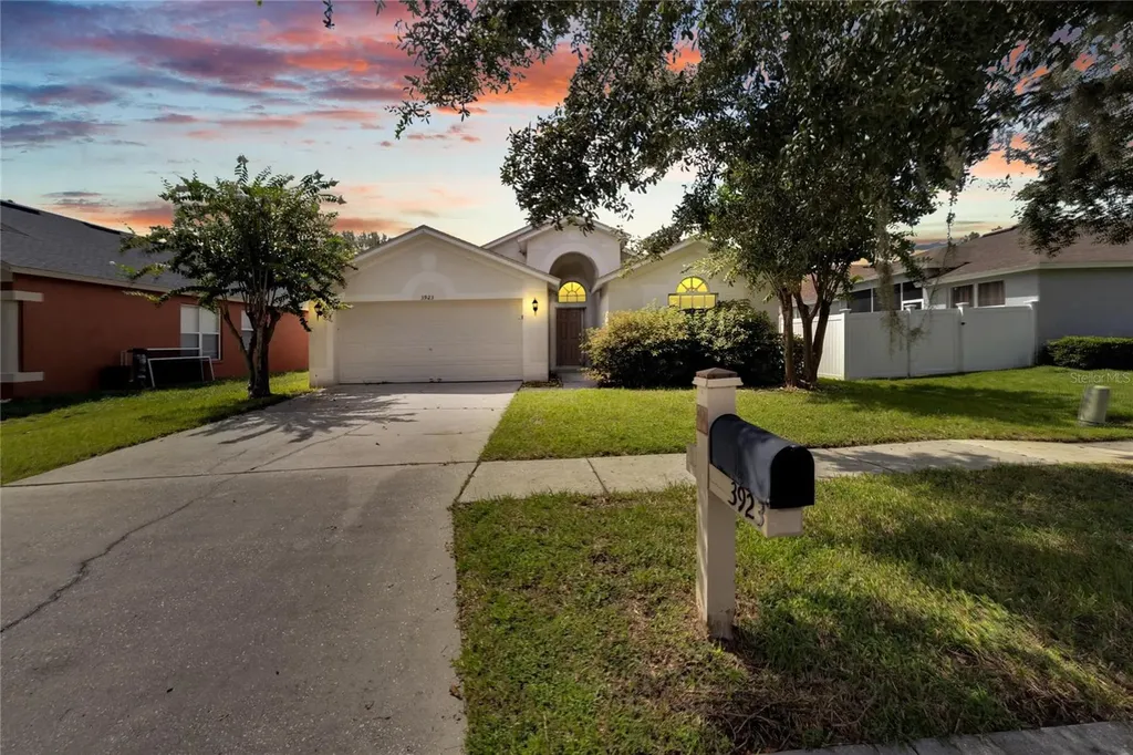 3923 Lockridge Drive Land O Lakes FL 34638