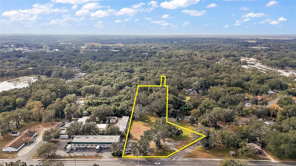 2409 Montclair Road Leesburg FL 34748