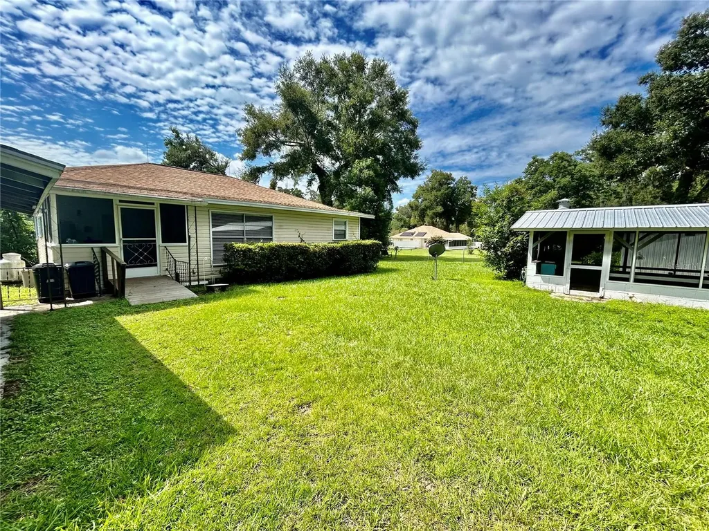 2323 NE 98th Street Anthony FL 32617