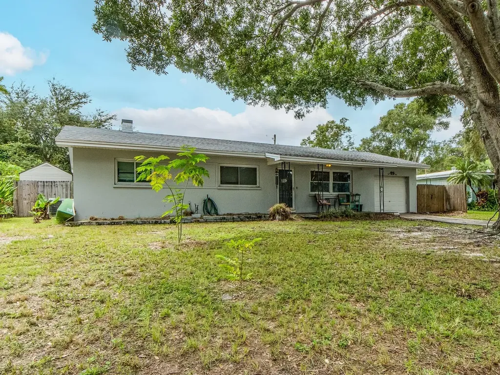 1542 S Evergreen Avenue Clearwater FL 33756