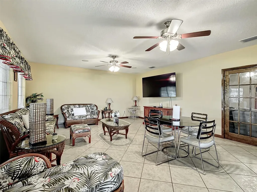 4711 County Road 134 Wildwood FL 34785