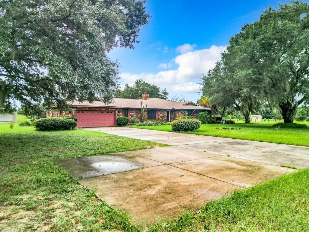 4711 County Road 134 Wildwood FL 34785