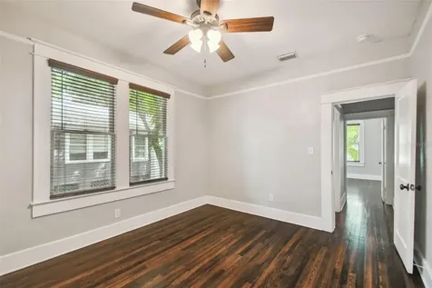 502 E Hugh Street Tampa FL 33603