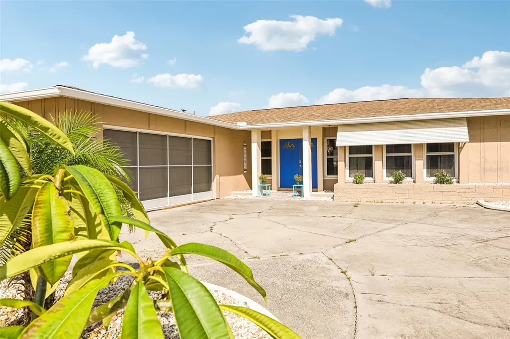 50 Caddy Road Rotonda West FL 33947
