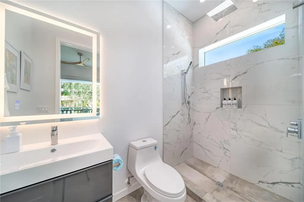 2585 Clematis Street Sarasota FL 34239