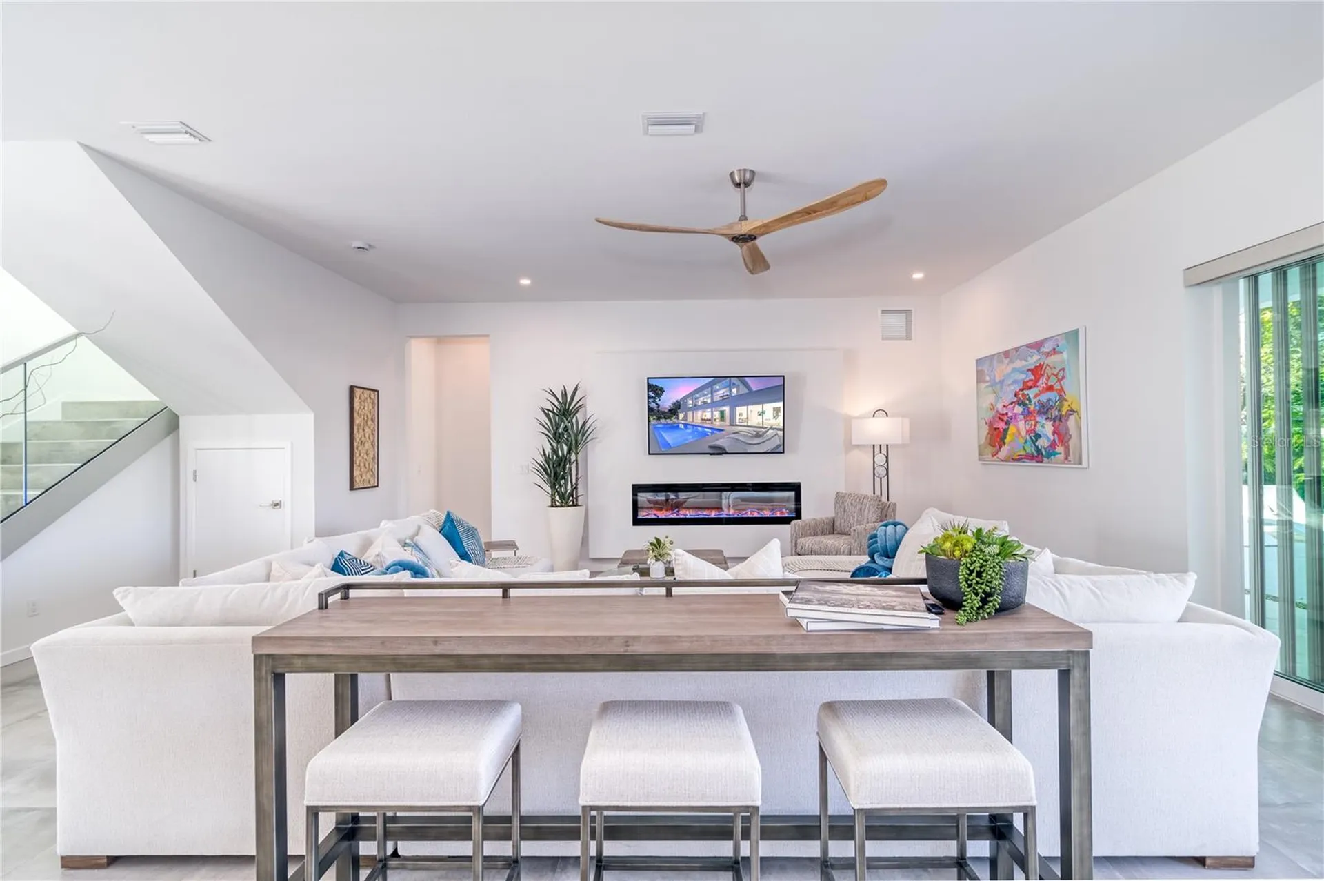 2585 Clematis Street Sarasota FL 34239
