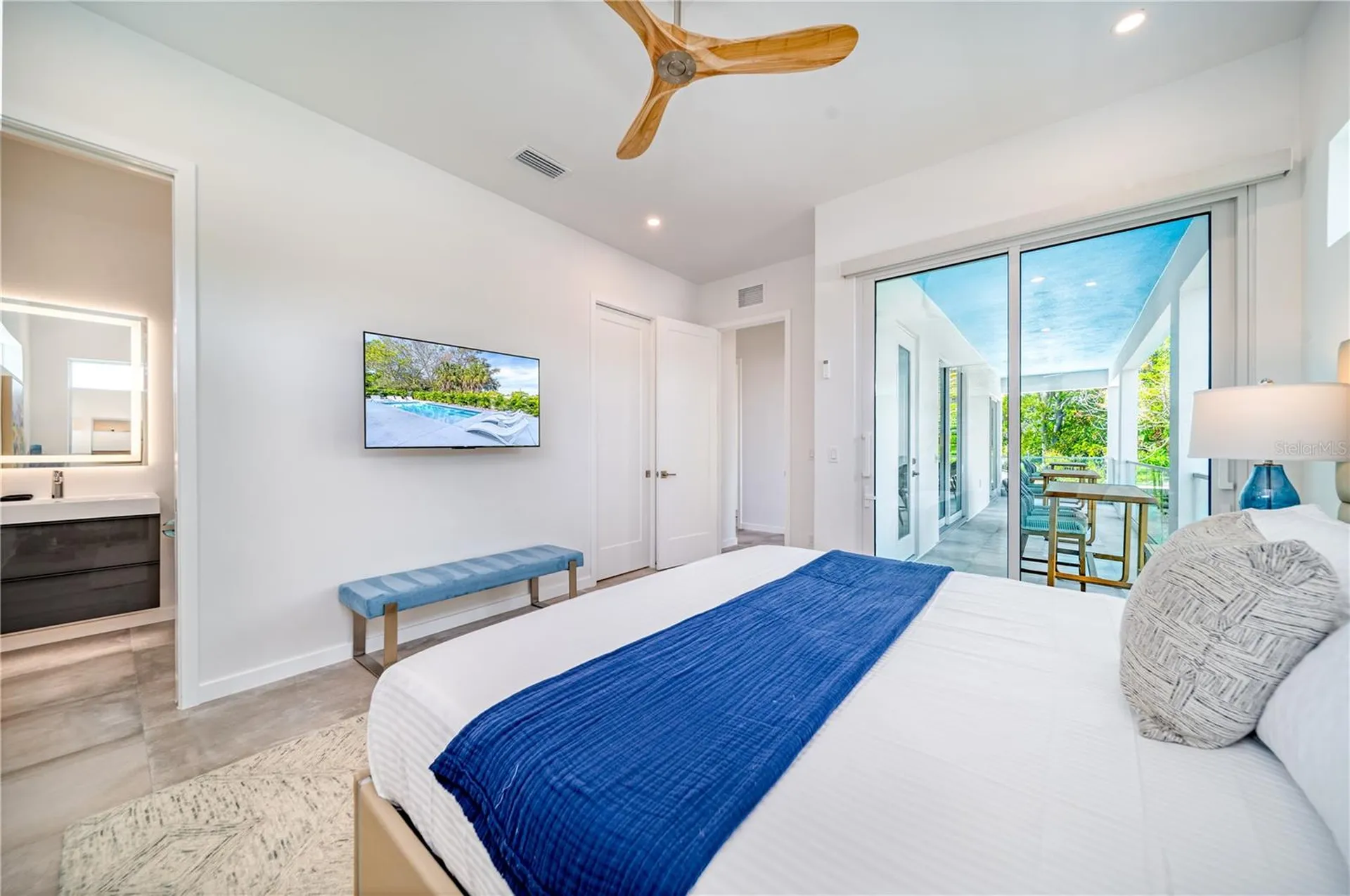 2585 Clematis Street Sarasota FL 34239