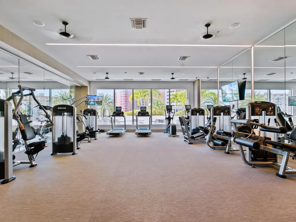 111 S Pineapple Avenue Sarasota FL 34236