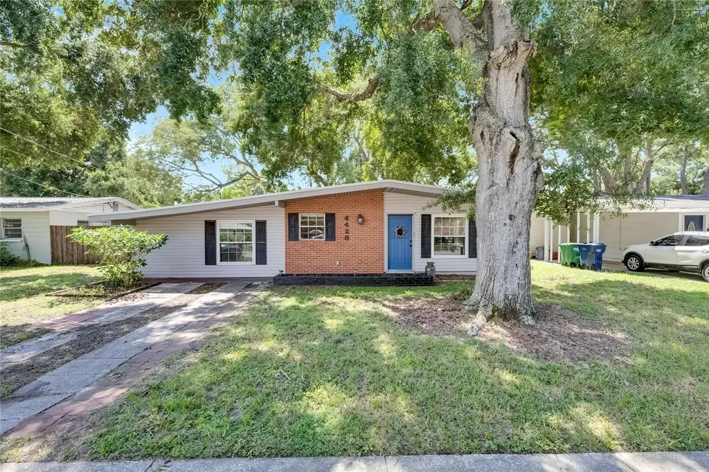 4428 W Wyoming Avenue Tampa FL 33616
