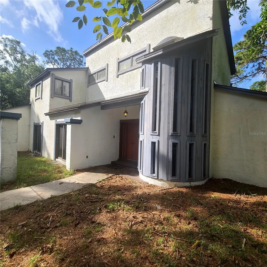 2400 Pine Hammock Clearwater FL 33764