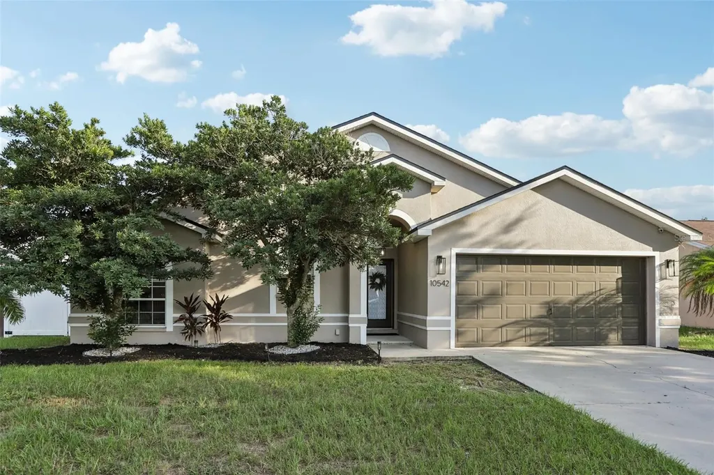 10542 Carloway Hills Drive Wimauma FL 33598