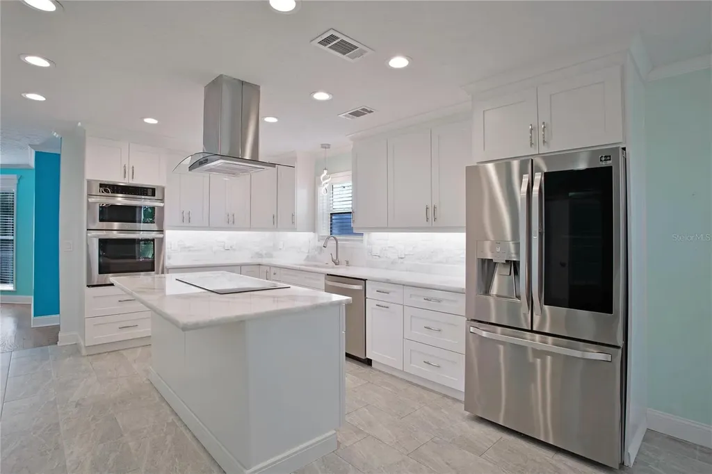 510 Wideview Avenue Tarpon Springs FL 34689