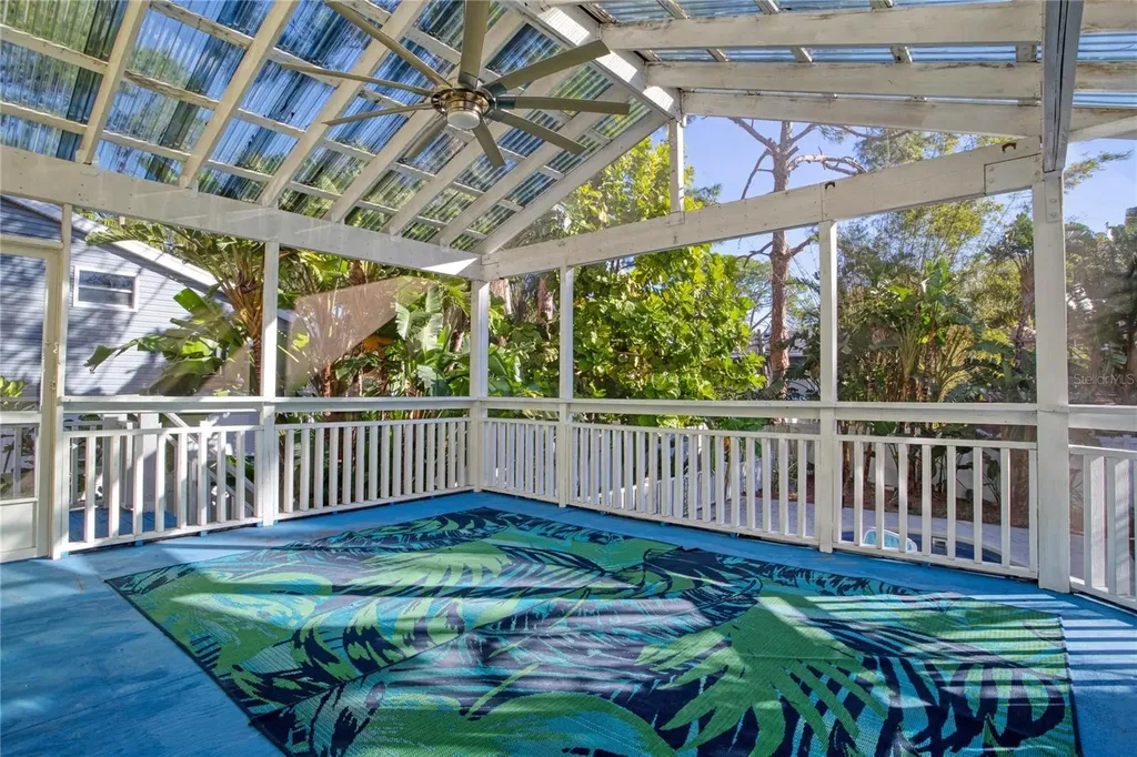 510 Wideview Avenue Tarpon Springs FL 34689