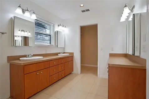 510 Wideview Avenue Tarpon Springs FL 34689