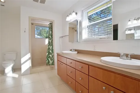 510 Wideview Avenue Tarpon Springs FL 34689