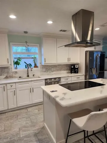 510 Wideview Avenue Tarpon Springs FL 34689