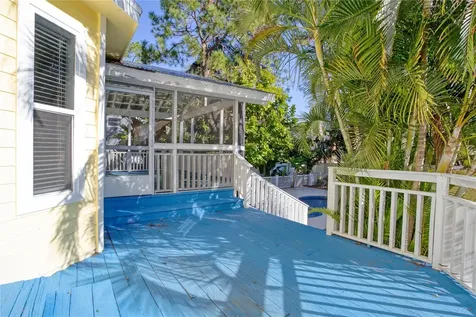 510 Wideview Avenue Tarpon Springs FL 34689