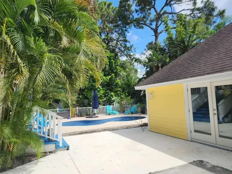 510 Wideview Avenue Tarpon Springs FL 34689
