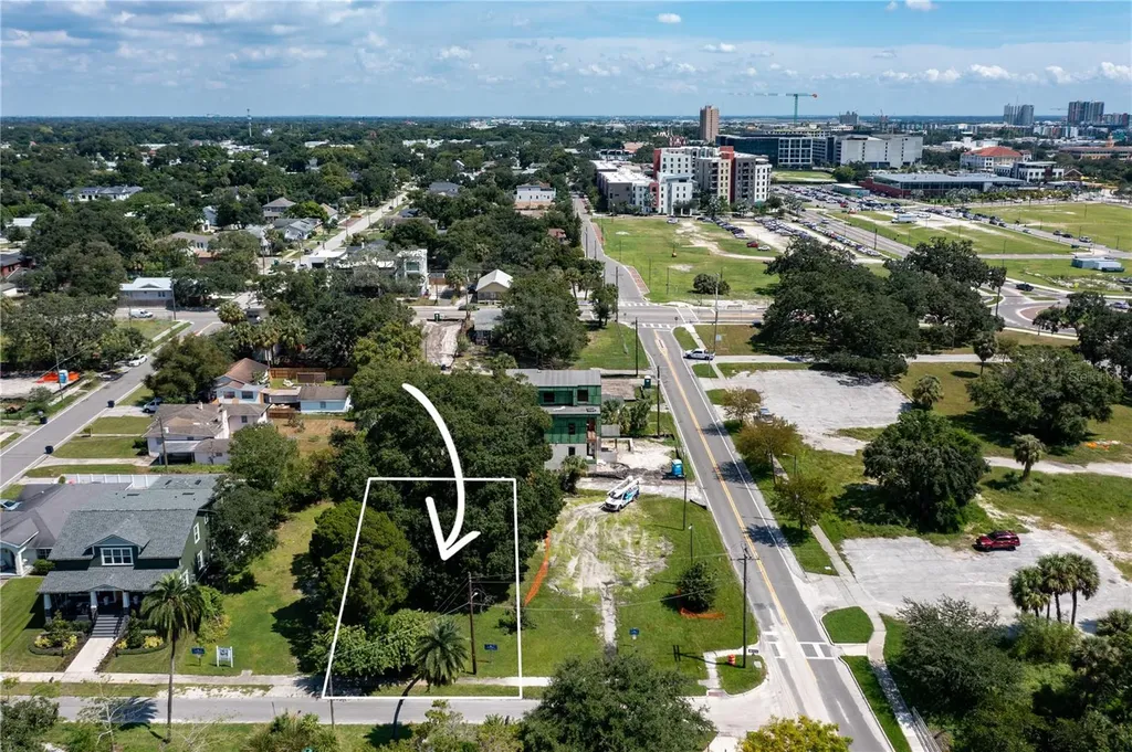 2203 Glenwood Tampa FL 33602