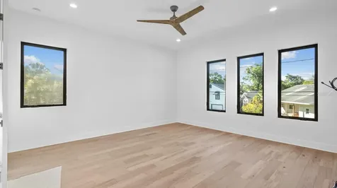 2203 Glenwood Tampa FL 33602