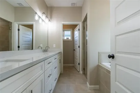 11848 NW 15th Road Gainesville FL 32606