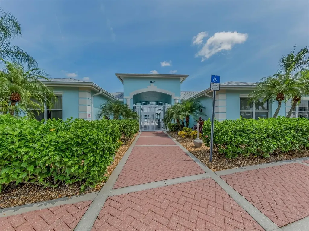 5750 Sabal Trace Drive North Port FL 34287
