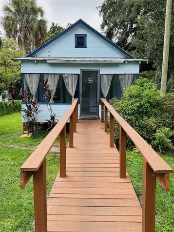 1101 E 32nd Avenue Tampa FL 33603