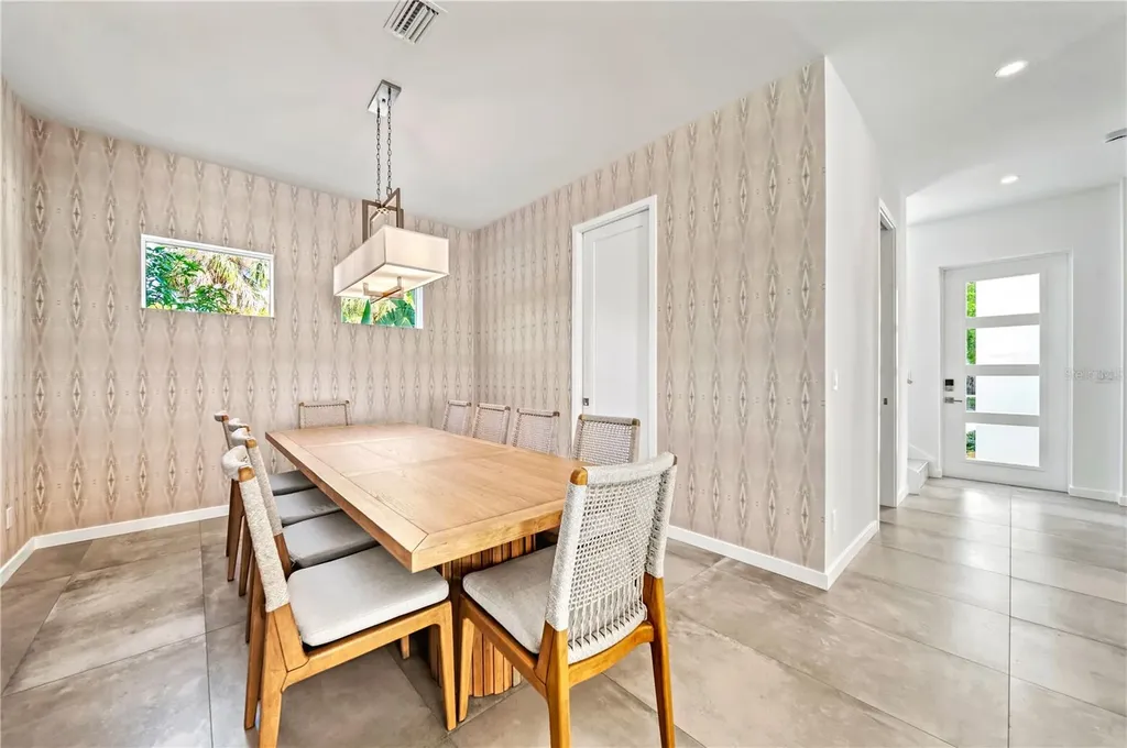 2327 Hillview Street Sarasota FL 34239