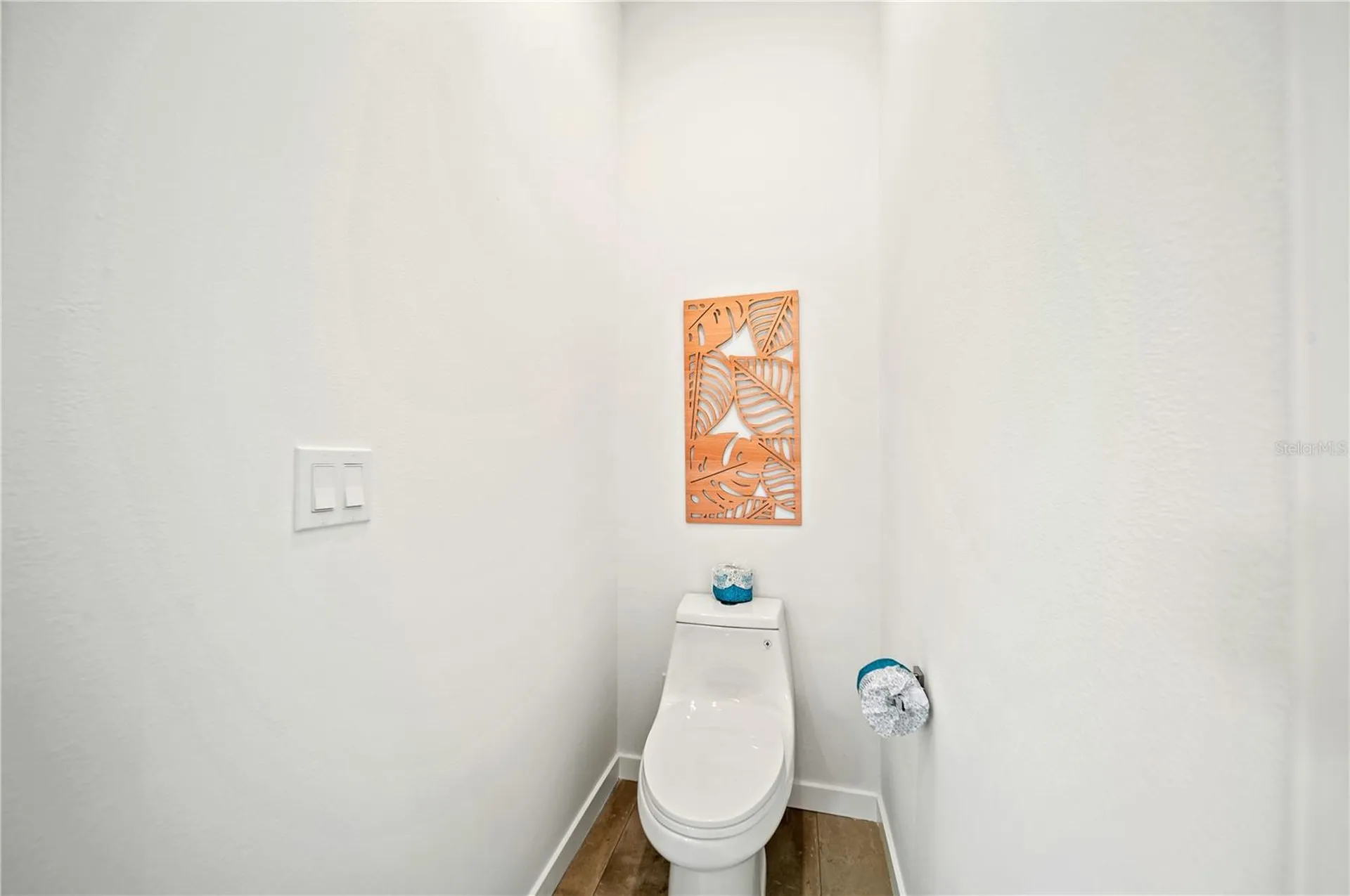 2327 Hillview Street Sarasota FL 34239