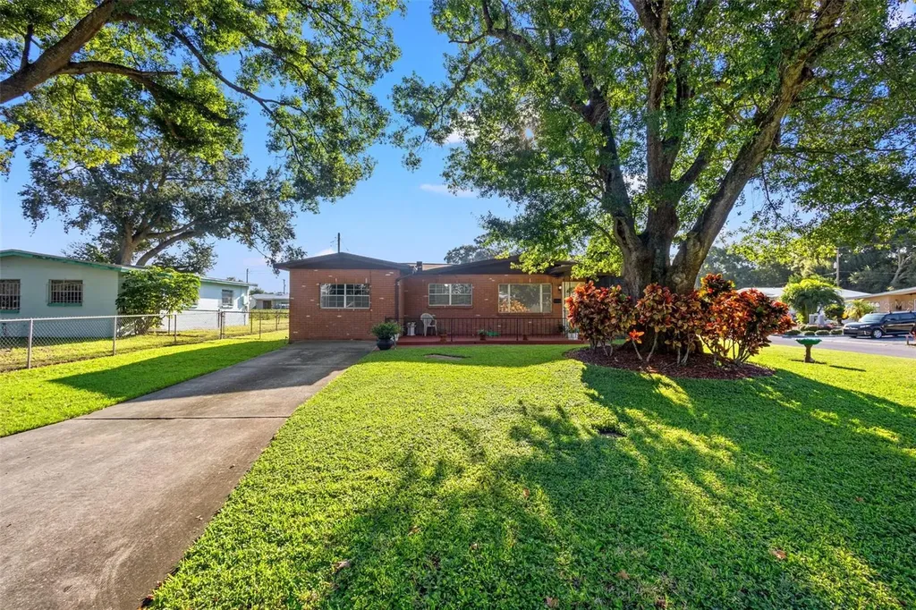 4507 N Lincoln Avenue Tampa FL 33614