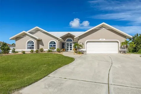 7437 Escondido Street Englewood FL 34224