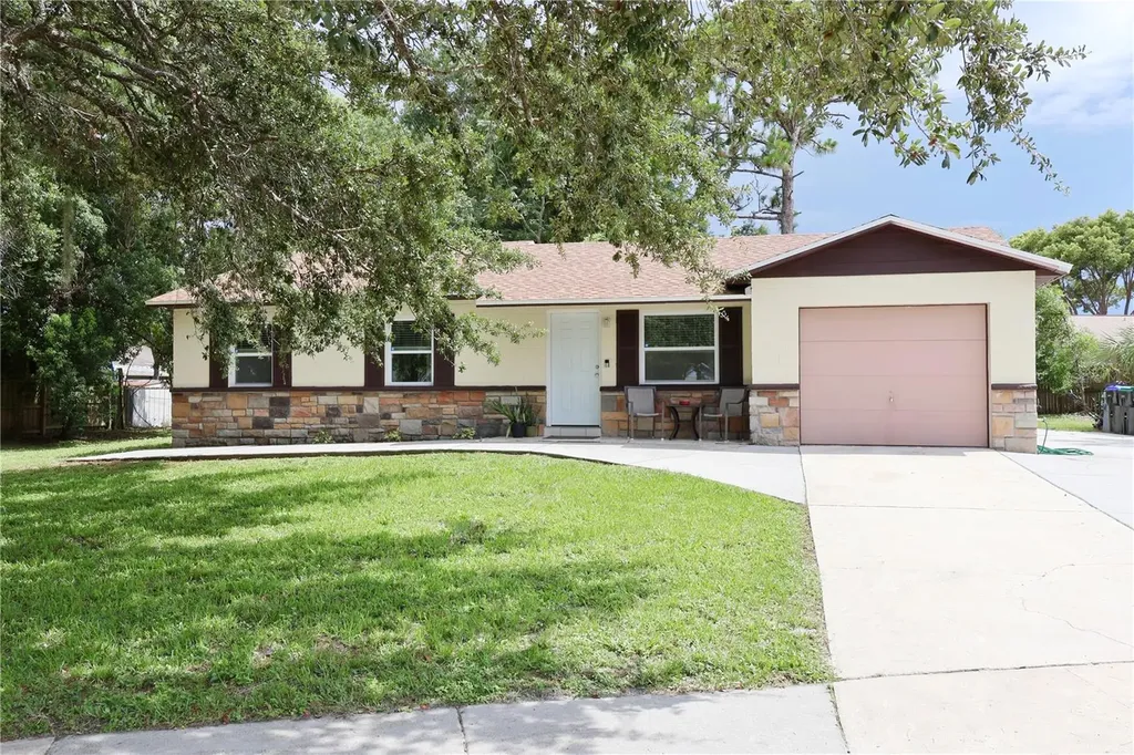 14132 Bowling Green Court Orlando FL 32826