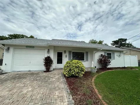 15825 Villa Drive Hudson FL 34667