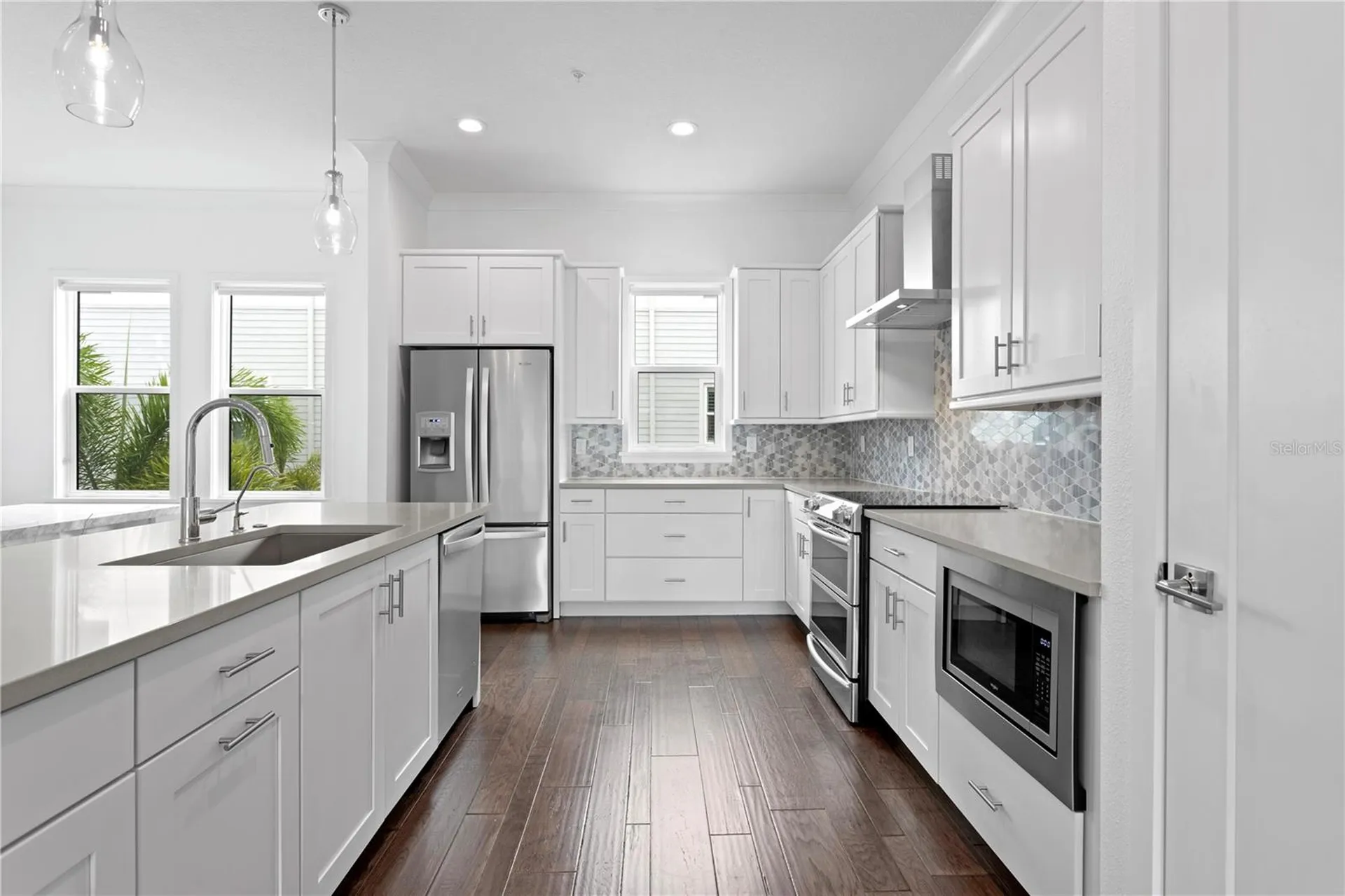 2442 W Mississippi Avenue Tampa FL 33629