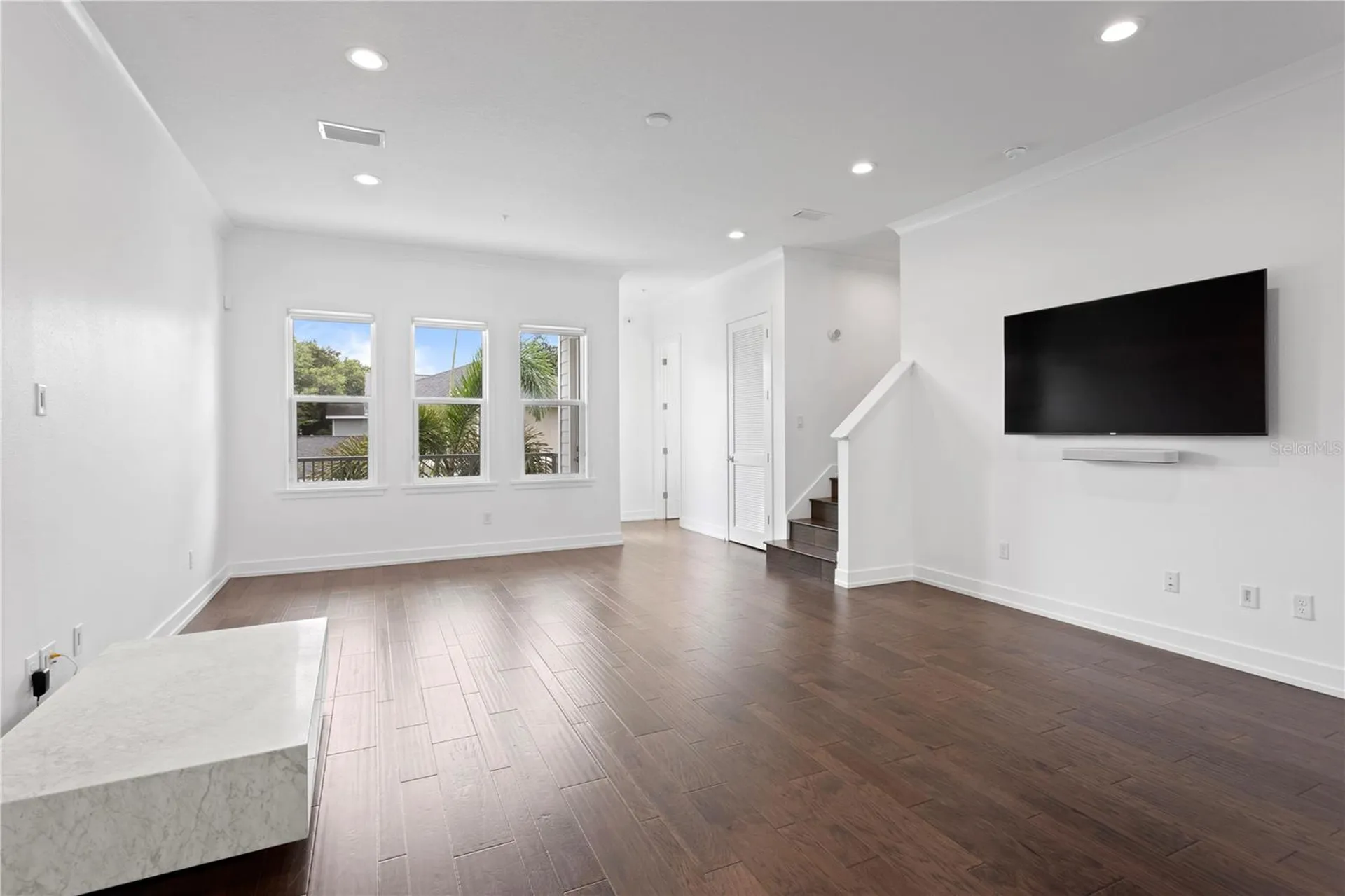 2442 W Mississippi Avenue Tampa FL 33629