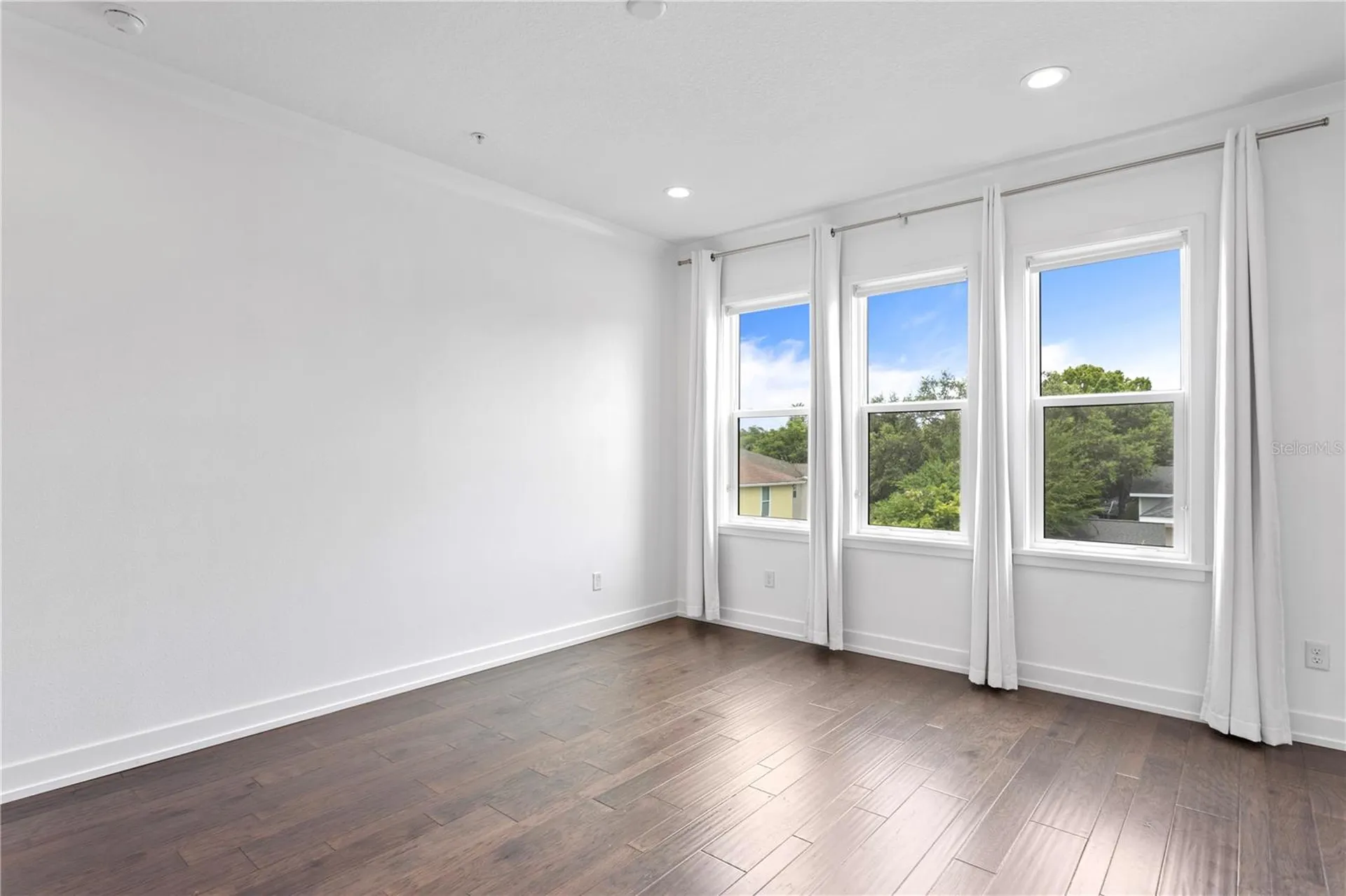 2442 W Mississippi Avenue Tampa FL 33629