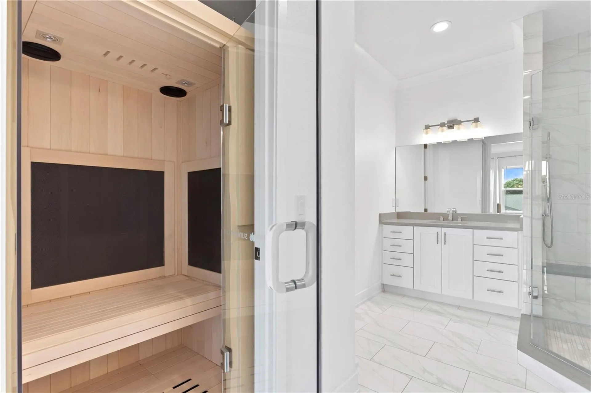 2442 W Mississippi Avenue Tampa FL 33629