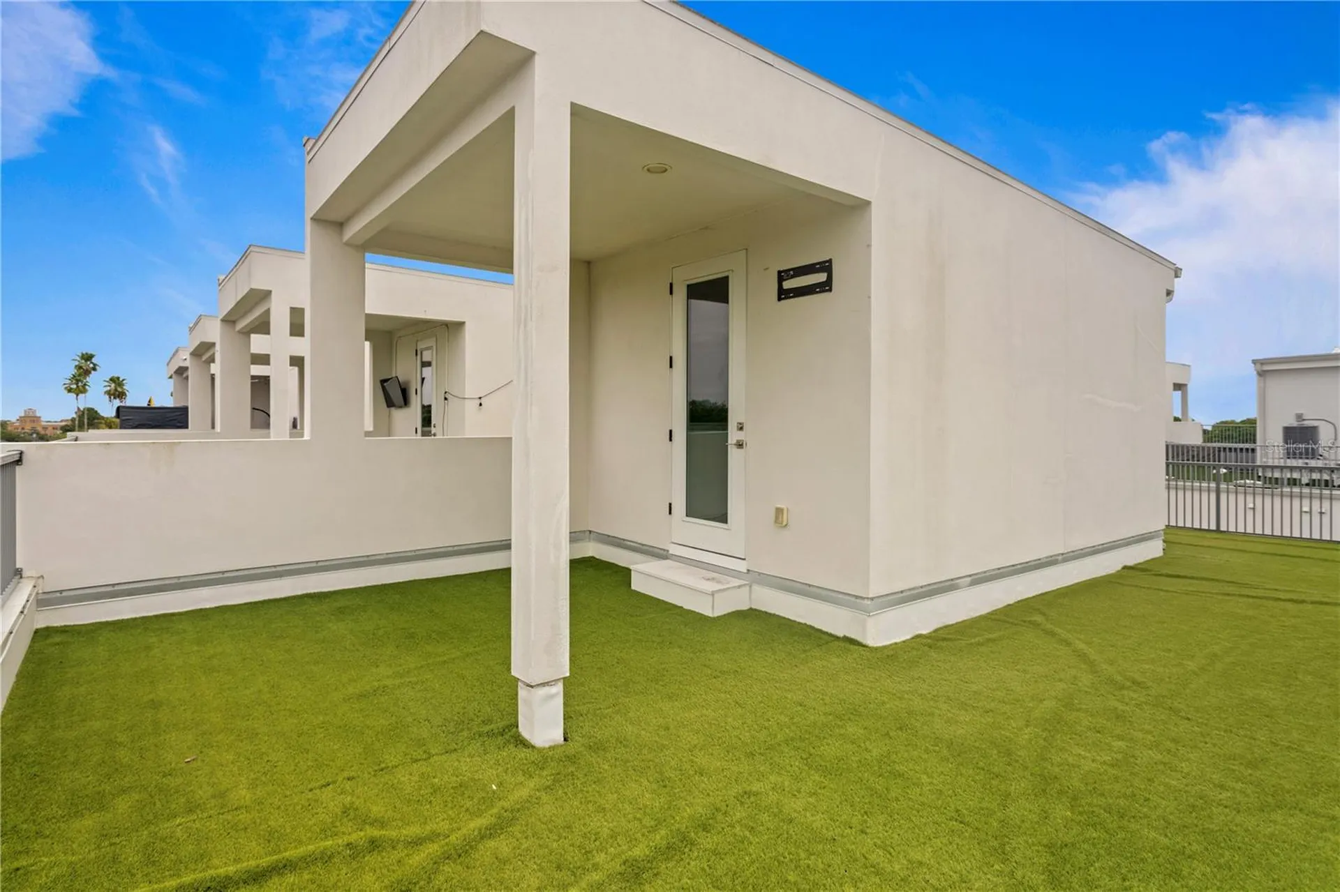 2442 W Mississippi Avenue Tampa FL 33629