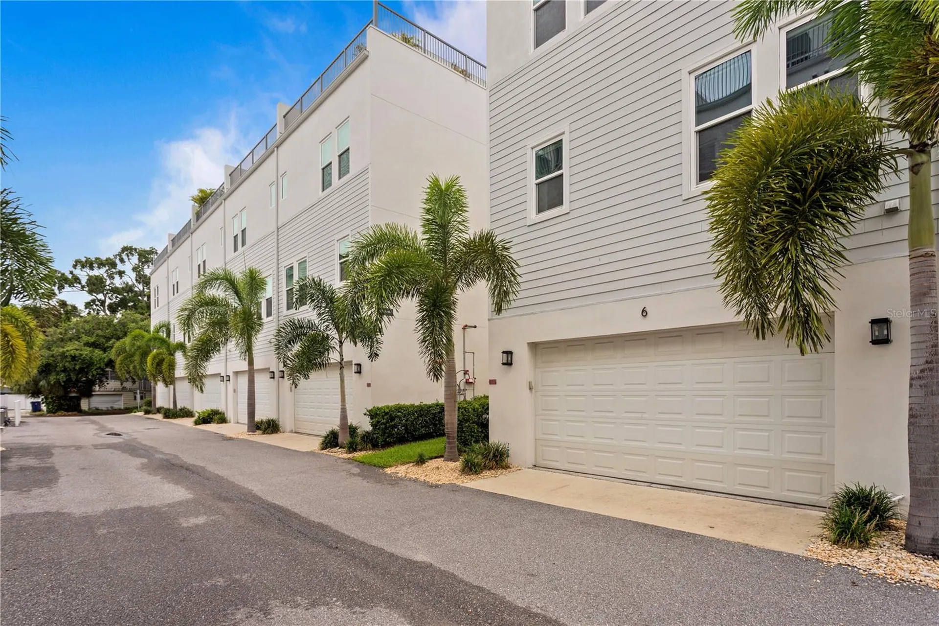 2442 W Mississippi Avenue Tampa FL 33629