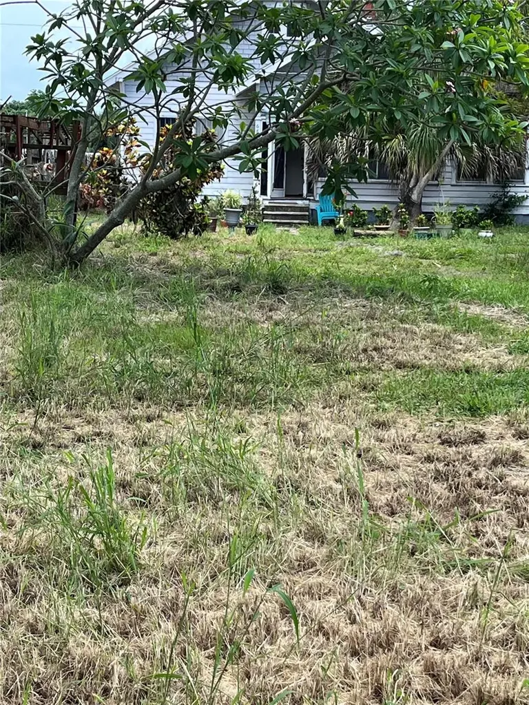 6811 32nd Street N St Petersburg FL 33702