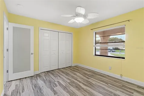 4517 Mohican Trail Valrico FL 33594