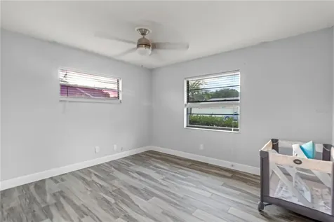 4517 Mohican Trail Valrico FL 33594