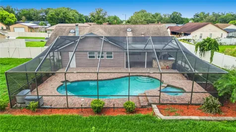 4517 Mohican Trail Valrico FL 33594