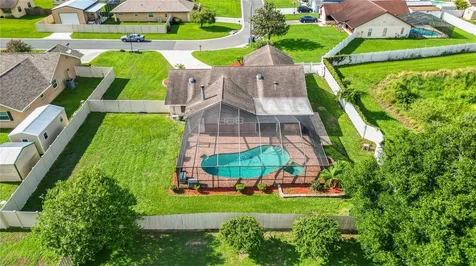 4517 Mohican Trail Valrico FL 33594
