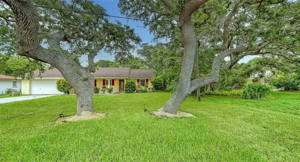 8245 Longbay Boulevard Sarasota FL 34243