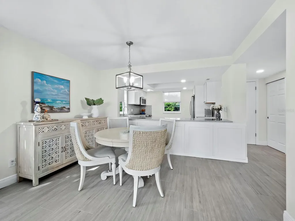 4350 Chatham Drive Longboat Key FL 34228